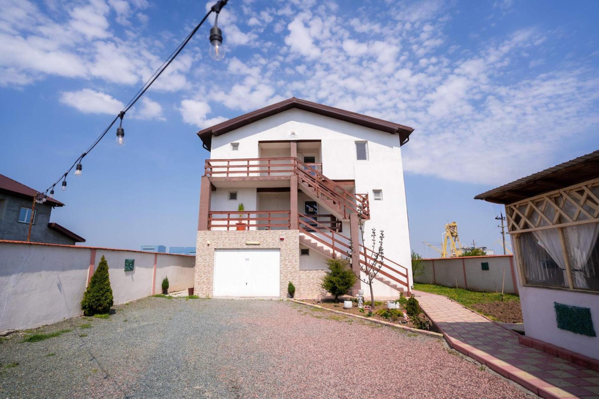 Casa Irina 2Mai Otel Două Mai Dış mekan fotoğraf